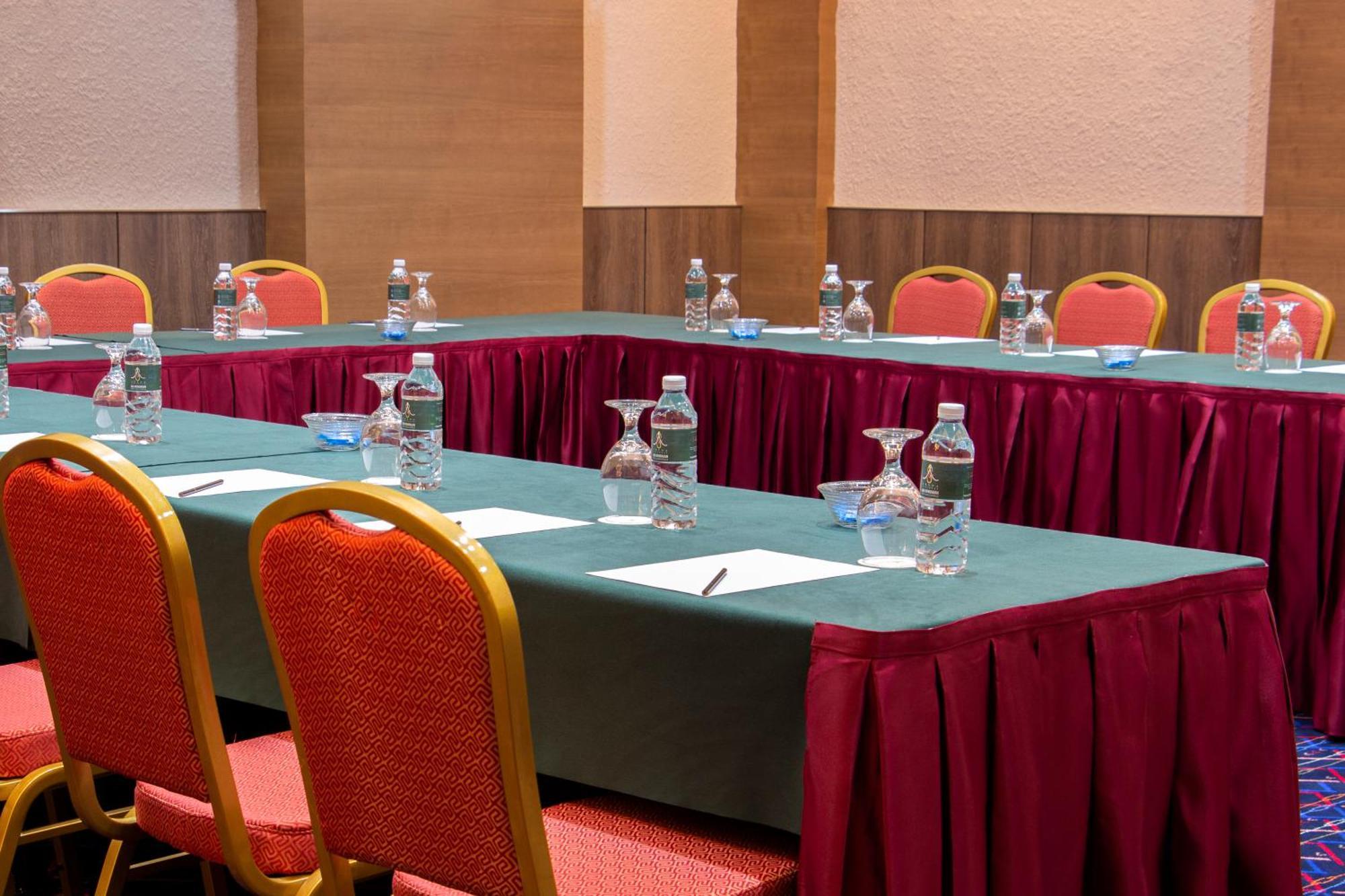 Arena Premier Hotel Seremban Bagian luar foto