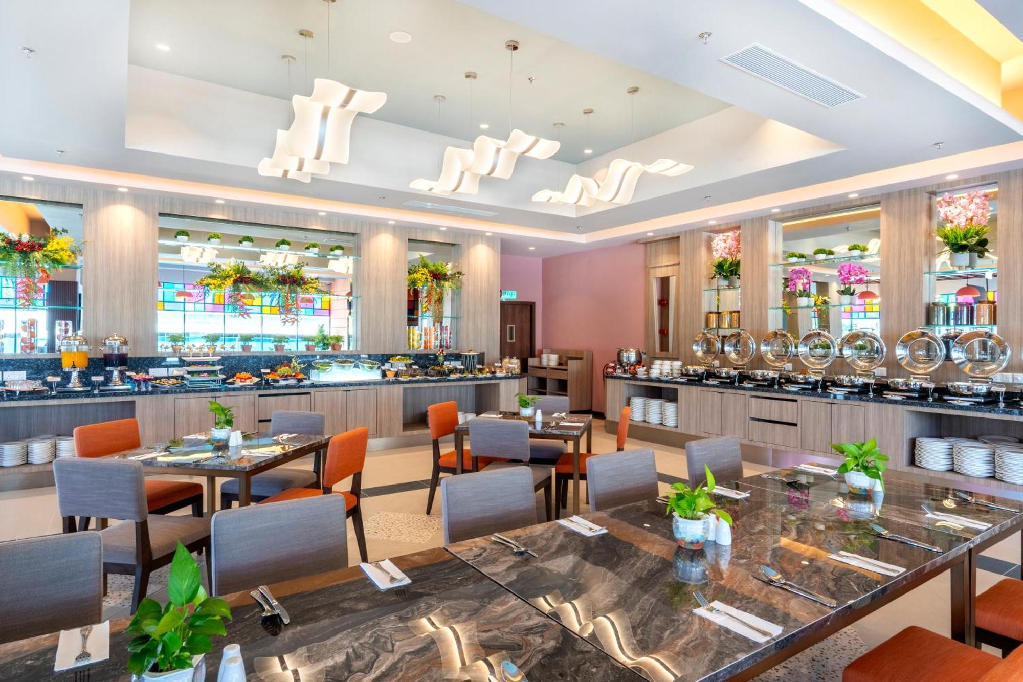 Arena Premier Hotel Seremban Bagian luar foto