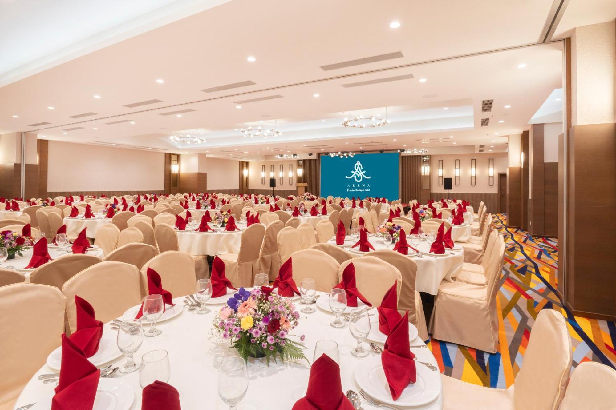 Arena Premier Hotel Seremban Bagian luar foto